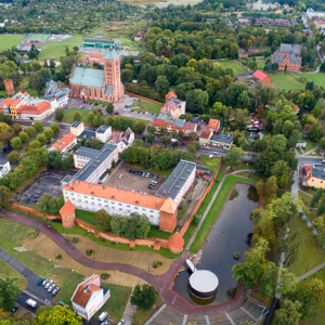 Braniewo, lotnicza panorama miasta. EU, PL, Warm-Maz. Lotnicze.